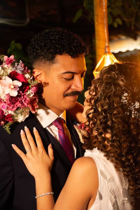 As melhores ideias e inspirações criativas de fotos de casamento registradas por fotógrafos profissionais de eventos da empresa Criativus Foto e Vídeo no Espaço Ana's Buffet: Fotos protocolares apenas os noivos'