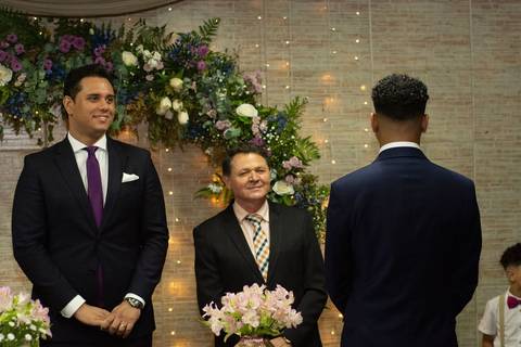 As melhores ideias e inspirações criativas de fotos de casamento registradas por fotógrafos profissionais de eventos da empresa Criativus Foto e Vídeo no Espaço Ana's Buffet: Fotos do momento da cerimônia'