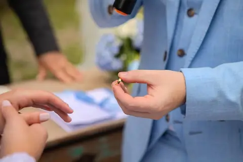 As melhores ideias e inspirações criativas de fotos de casamento registradas por fotógrafos profissionais de eventos da empresa Criativus Foto e Vídeo no Espaço Lindo Sítio & Eventos: Fotos do momento da cerimônia'