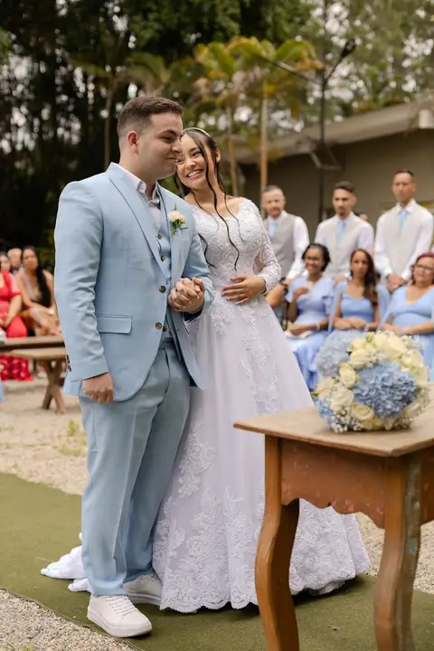 As melhores ideias e inspirações criativas de fotos de casamento registradas por fotógrafos profissionais de eventos da empresa Criativus Foto e Vídeo no Espaço Lindo Sítio & Eventos: Fotos do momento da cerimônia'