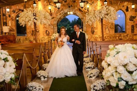 As melhores ideias e inspirações criativas de fotos de casamento registradas por fotógrafos profissionais de eventos da empresa Criativus Foto e Vídeo no Espaço Sem Igual Eventos: Fotos do momento da cerimônia'