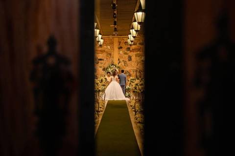 As melhores ideias e inspirações criativas de fotos de casamento registradas por fotógrafos profissionais de eventos da empresa Criativus Foto e Vídeo no Espaço Sem Igual Eventos: Fotos do momento da cerimônia'