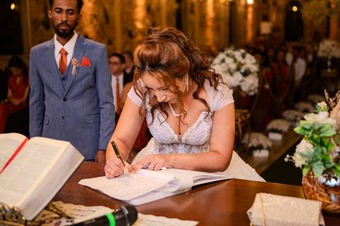 As melhores ideias e inspirações criativas de fotos de casamento registradas por fotógrafos profissionais de eventos da empresa Criativus Foto e Vídeo no Espaço Sem Igual Eventos: Fotos do momento da cerimônia'