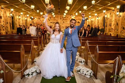 As melhores ideias e inspirações criativas de fotos de casamento registradas por fotógrafos profissionais de eventos da empresa Criativus Foto e Vídeo no Espaço Sem Igual Eventos: Fotos do momento da cerimônia'