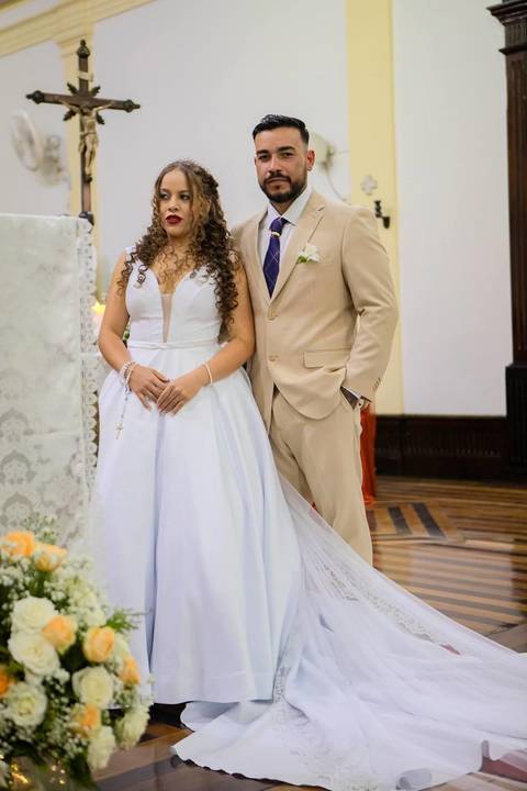 As melhores ideias e inspirações criativas de fotos de casamento registradas por fotógrafos profissionais de eventos da empresa Criativus Foto e Vídeo na Igreja Matriz Santa Ana: Fotos do momento da cerimônia'