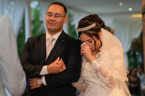 As melhores ideias e inspirações criativas de fotos de casamento registradas por fotógrafos profissionais de eventos da empresa Criativus Foto e Vídeo no Espaço Espaço Sausalito: Fotos do momento da cerimônia'