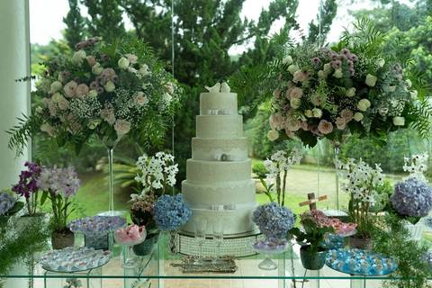 As melhores ideias e inspirações criativas de fotos de casamento registradas por fotógrafos profissionais de eventos da empresa Criativus Foto e Vídeo no Espaço Espaço Sausalito: Fotos da decoração'