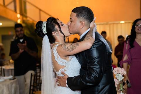 As melhores ideias e inspirações criativas de fotos de casamento registradas por fotógrafos profissionais de eventos da empresa Criativus Foto e Vídeo no Espaço Mariana Rui Barbosa: Fotos do momento da cerimônia'