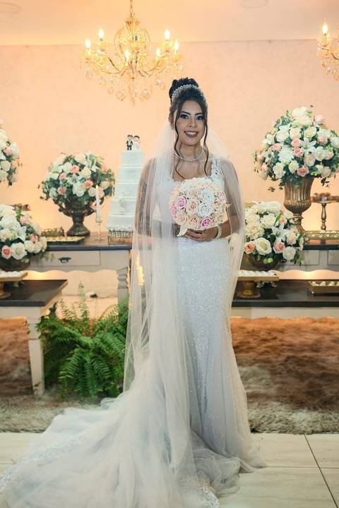 As melhores ideias e inspirações criativas de fotos de casamento registradas por fotógrafos profissionais de eventos da empresa Criativus Foto e Vídeo no Espaço Mariana Rui Barbosa: Fotos da noiva'