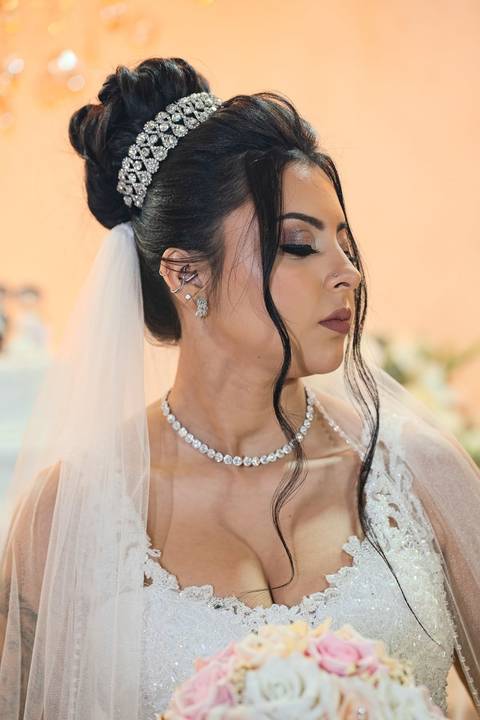 As melhores ideias e inspirações criativas de fotos de casamento registradas por fotógrafos profissionais de eventos da empresa Criativus Foto e Vídeo no Espaço Mariana Rui Barbosa: Fotos da noiva'