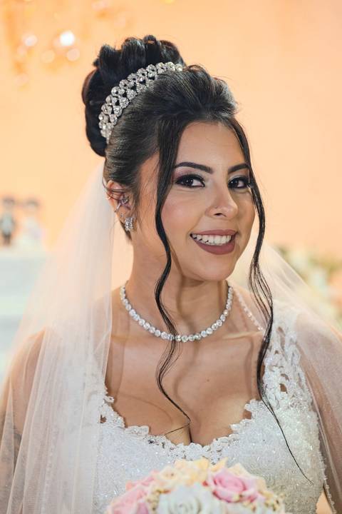 As melhores ideias e inspirações criativas de fotos de casamento registradas por fotógrafos profissionais de eventos da empresa Criativus Foto e Vídeo no Espaço Mariana Rui Barbosa: Fotos da noiva'
