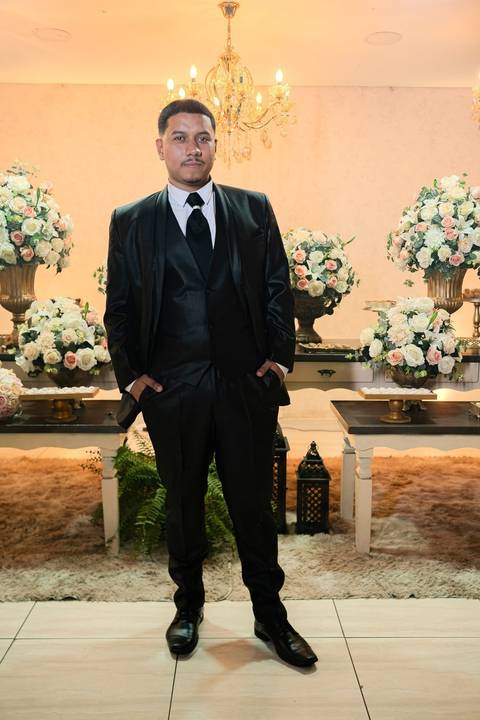 As melhores ideias e inspirações criativas de fotos de casamento registradas por fotógrafos profissionais de eventos da empresa Criativus Foto e Vídeo no Espaço Mariana Rui Barbosa: Fotos do noivo'