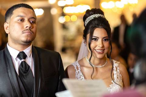 As melhores ideias e inspirações criativas de fotos de casamento registradas por fotógrafos profissionais de eventos da empresa Criativus Foto e Vídeo no Espaço Mariana Rui Barbosa: Fotos do momento da cerimônia'