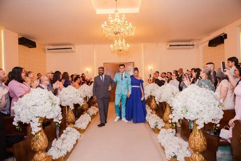 As melhores ideias e inspirações criativas de fotos de casamento registradas por fotógrafos profissionais de eventos da empresa Criativus Foto e Vídeo no Espaço Buffet Montello: Fotos do momento da cerimônia'