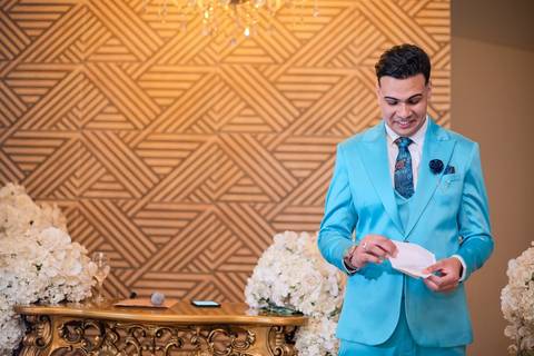 As melhores ideias e inspirações criativas de fotos de casamento registradas por fotógrafos profissionais de eventos da empresa Criativus Foto e Vídeo no Espaço Buffet Montello: Fotos do momento da cerimônia'