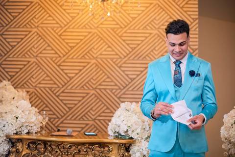 As melhores ideias e inspirações criativas de fotos de casamento registradas por fotógrafos profissionais de eventos da empresa Criativus Foto e Vídeo no Espaço Buffet Montello: Fotos do momento da cerimônia'