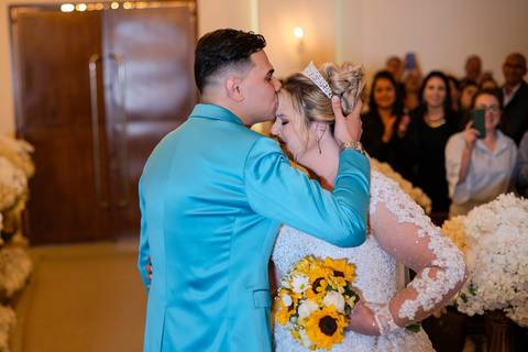 As melhores ideias e inspirações criativas de fotos de casamento registradas por fotógrafos profissionais de eventos da empresa Criativus Foto e Vídeo no Espaço Buffet Montello: Fotos do momento da cerimônia'