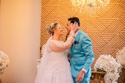 As melhores ideias e inspirações criativas de fotos de casamento registradas por fotógrafos profissionais de eventos da empresa Criativus Foto e Vídeo no Espaço Buffet Montello: Fotos do momento da cerimônia'