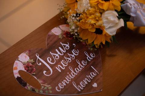 As melhores ideias e inspirações criativas de fotos de casamento registradas por fotógrafos profissionais de eventos da empresa Criativus Foto e Vídeo no Espaço Buffet Montello: Fotos do momento da cerimônia'