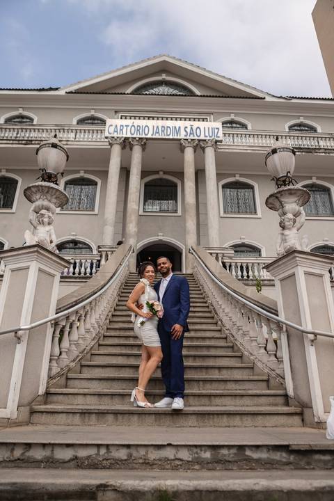 As melhores ideias e inspirações criativas de fotos de casamento civil registradas por fotógrafos profissionais de eventos da empresa Criativus Foto e Vídeo no Cartório do Jardim São Luiz'