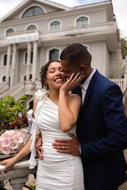 As melhores ideias e inspirações criativas de fotos de casamento civil registradas por fotógrafos profissionais de eventos da empresa Criativus Foto e Vídeo no Cartório do Jardim São Luiz'