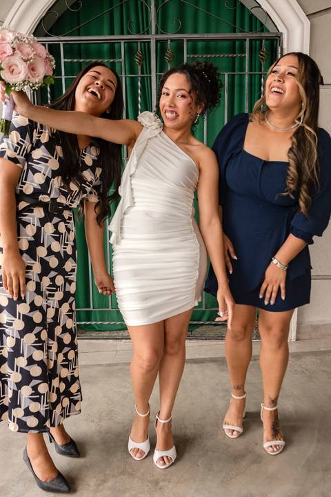 As melhores ideias e inspirações criativas de fotos de casamento civil registradas por fotógrafos profissionais de eventos da empresa Criativus Foto e Vídeo no Cartório do Jardim São Luiz'