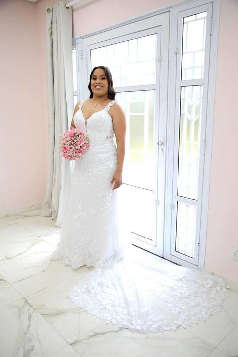 As melhores ideias e inspirações criativas de fotos de casamento registradas por fotógrafos profissionais de eventos da empresa Criativus Foto e Vídeo no salão: making of da noiva'