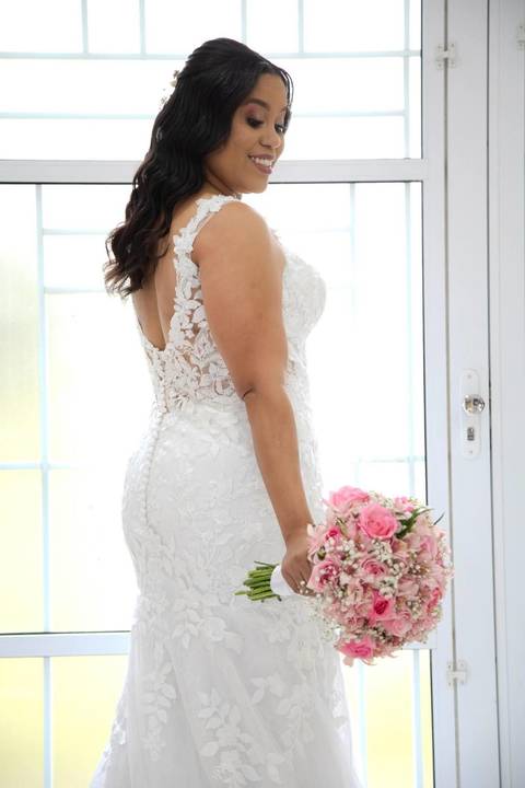 As melhores ideias e inspirações criativas de fotos de casamento registradas por fotógrafos profissionais de eventos da empresa Criativus Foto e Vídeo no salão: making of da noiva'