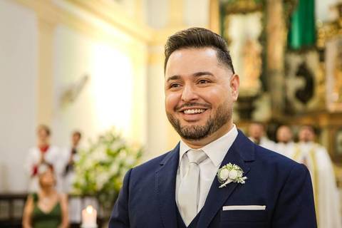 As melhores ideias e inspirações criativas de fotos de casamento registradas por fotógrafos profissionais de eventos da empresa Criativus Foto e Vídeo na Paróquia Matriz Santa Ana: Fotos dos Momentos da cerimônia'