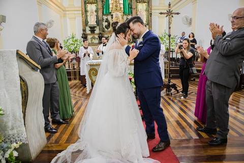 As melhores ideias e inspirações criativas de fotos de casamento registradas por fotógrafos profissionais de eventos da empresa Criativus Foto e Vídeo na Paróquia Matriz Santa Ana: Fotos dos Momentos da cerimônia'
