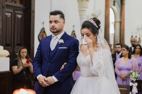 As melhores ideias e inspirações criativas de fotos de casamento registradas por fotógrafos profissionais de eventos da empresa Criativus Foto e Vídeo na Paróquia Matriz Santa Ana: Fotos dos Momentos da cerimônia'