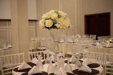 As melhores ideias e inspirações criativas de fotos de casamento registradas por fotógrafos profissionais de eventos da empresa Criativus Foto e Vídeo no Espaço Buffet Novo Sonho: Fotos da recepção '