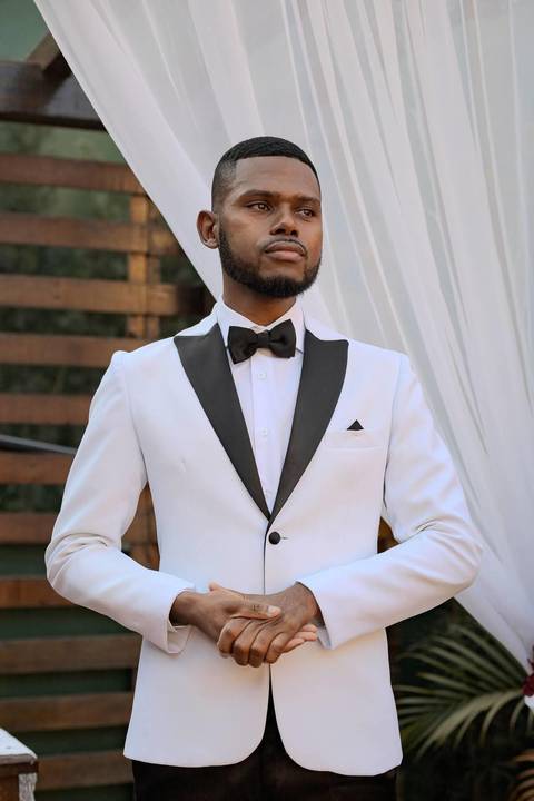 As melhores ideias e inspirações criativas de fotos de casamento registradas por fotógrafos profissionais de eventos da empresa Criativus Foto e Vídeo no Espaço Buffet Novo Sonho: Foto do momento da cerimônia'