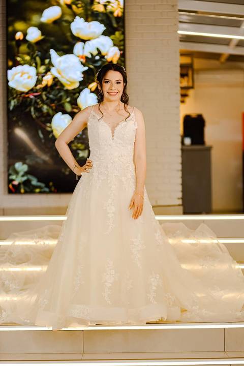 As melhores ideias e inspirações criativas de fotos de casamento registradas por fotógrafos profissionais de eventos da empresa Criativus Foto e Vídeo do making of da noiva'