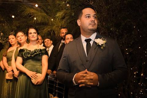 As melhores ideias e inspirações criativas de fotos de casamento registradas por fotógrafos profissionais de eventos da empresa Criativus Foto e Vídeo no Espaço Mariah: Fotos do momento da cerimônia'