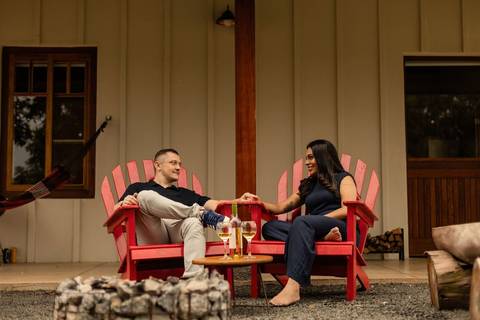 As melhores ideias e inspirações criativas de fotos de ensaio pré casamento registradas por profissionais de eventos da empresa Criativus Foto e Vídeo na Casa Celeiro'