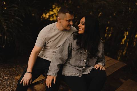 As melhores ideias e inspirações criativas de fotos de ensaio pré casamento registradas por profissionais de eventos da empresa Criativus Foto e Vídeo na Casa Celeiro'