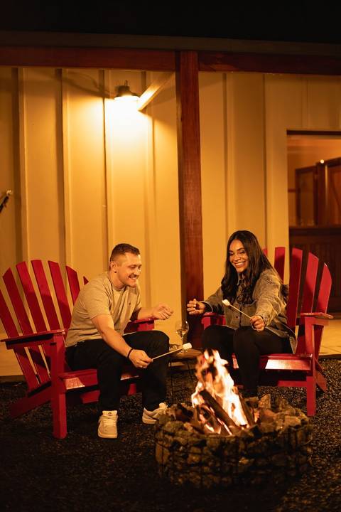 As melhores ideias e inspirações criativas de fotos de ensaio pré casamento registradas por profissionais de eventos da empresa Criativus Foto e Vídeo na Casa Celeiro'