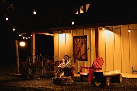 As melhores ideias e inspirações criativas de fotos de ensaio pré casamento registradas por profissionais de eventos da empresa Criativus Foto e Vídeo na Casa Celeiro'