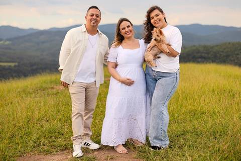 As melhores ideias e inspirações criativas de fotos de Chá Revelação registradas por profissionais de eventos da empresa Criativus Foto e Vídeo no Morro do Capuava'
