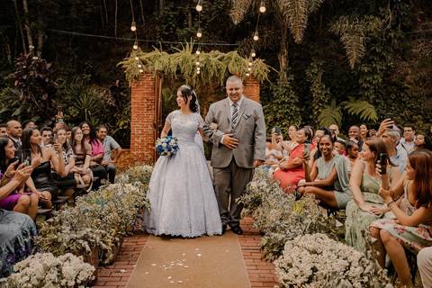 As melhores ideias e inspirações criativas de fotos de casamento registradas por fotógrafos profissionais de eventos da empresa Criativus Foto e Vídeo fotos no  Espaço Kasaqui Eventos: Fotos do momento da cerimônia'