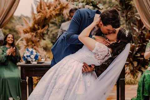 As melhores ideias e inspirações criativas de fotos de casamento registradas por fotógrafos profissionais de eventos da empresa Criativus Foto e Vídeo fotos no  Espaço Kasaqui Eventos: Fotos do momento da cerimônia'