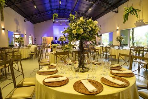 As melhores ideias e inspirações criativas de fotos de casamento registradas por fotógrafos profissionais de eventos da empresa Criativus Foto e Vídeo fotos no  Espaço Kasaqui Eventos: Fotos da decoração'