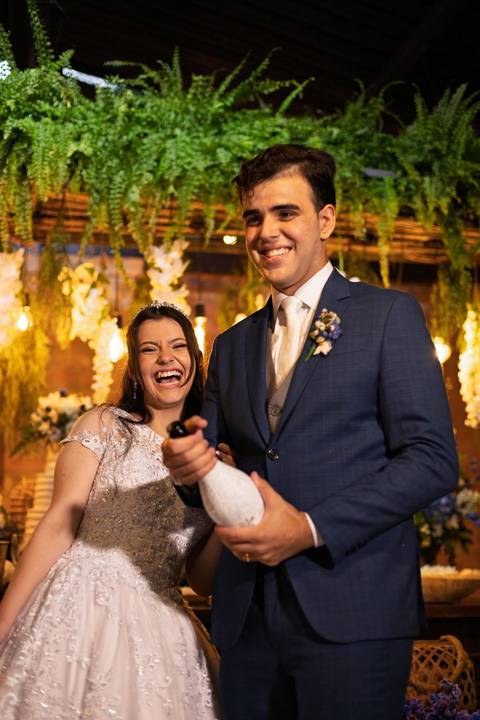 As melhores ideias e inspirações criativas de fotos de casamento registradas por fotógrafos profissionais de eventos da empresa Criativus Foto e Vídeo fotos no  Espaço Kasaqui Eventos: Fotos protocolares dos noivos '