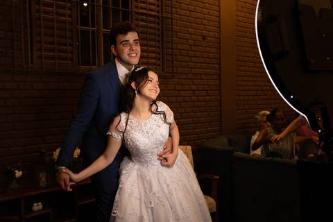 As melhores ideias e inspirações criativas de fotos de casamento registradas por fotógrafos profissionais de eventos da empresa Criativus Foto e Vídeo fotos no  Espaço Kasaqui Eventos: Fotos dos noivos na festa'