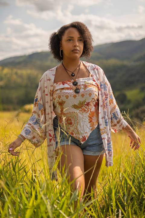 As melhores ideias e inspirações criativas de fotos de ensaio de 15 anos registradas por fotógrafos profissionais de eventos da empresa Criativus Foto e Vídeo no Mirante do Saboó em São Roque'