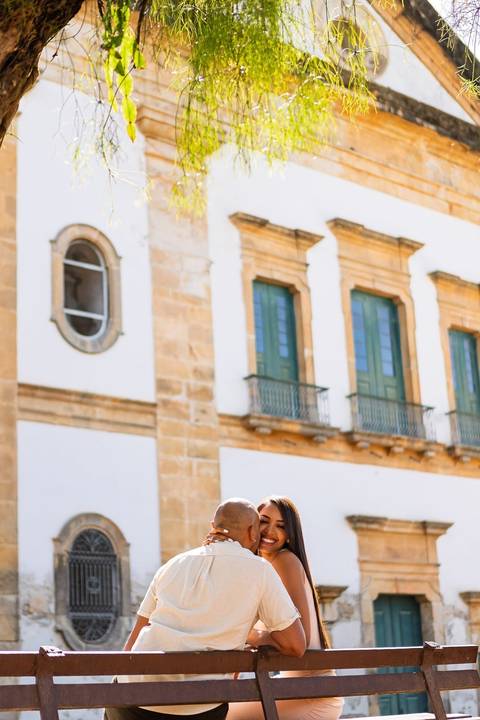 As melhores ideias e inspirações criativas de fotos de ensaio fotográfico de pré casamento registradas por fotógrafos profissionais de eventos da empresa Criativus Foto e Vídeo em Paraty - RJ'