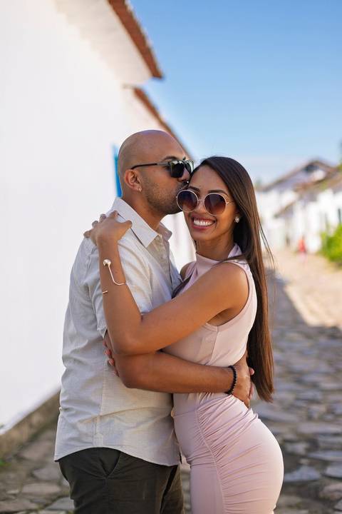 As melhores ideias e inspirações criativas de fotos de ensaio fotográfico de pré casamento registradas por fotógrafos profissionais de eventos da empresa Criativus Foto e Vídeo em Paraty - RJ'