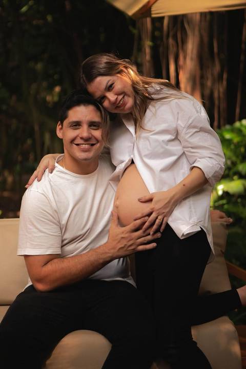 As melhores ideias e inspirações criativas de fotos de ensaio de gestante registradas por fotógrafos profissionais de eventos da empresa Criativus Foto e Vídeo no Parque do Ibirapuera'