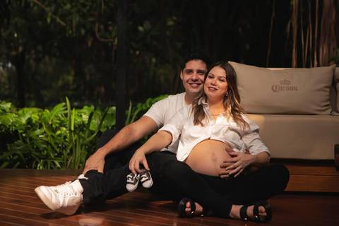 As melhores ideias e inspirações criativas de fotos de ensaio de gestante registradas por fotógrafos profissionais de eventos da empresa Criativus Foto e Vídeo no Parque do Ibirapuera'